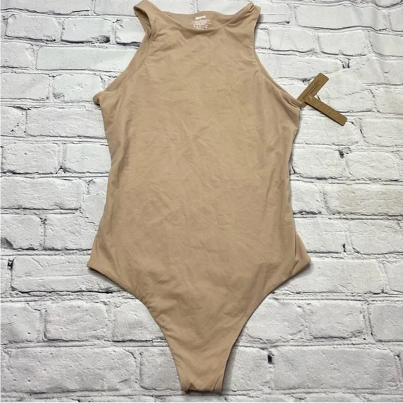 NWT SKIMS fits everybody high neck bodysuit - Picture 3 of 5